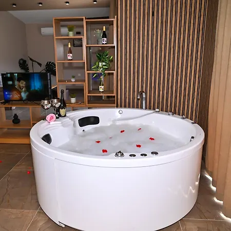 къща александра 2 3* Dobrinischte