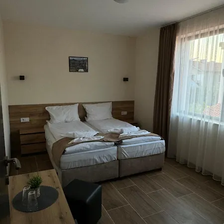 къща александра 2 3*