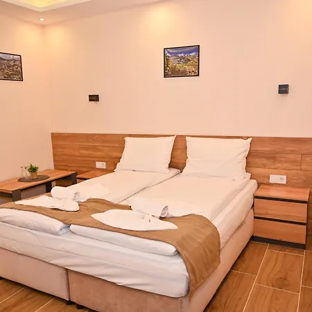 къща александра 2 Konukevi 3*