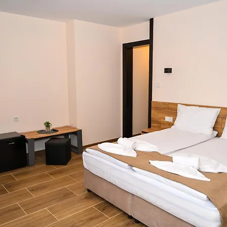 къща александра 2 3* Dobrinischte