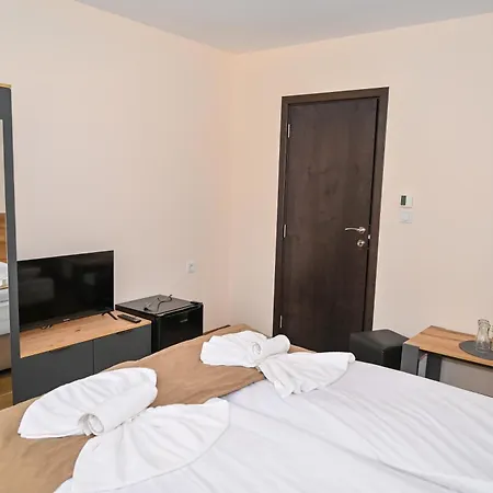 къща александра 2 3*