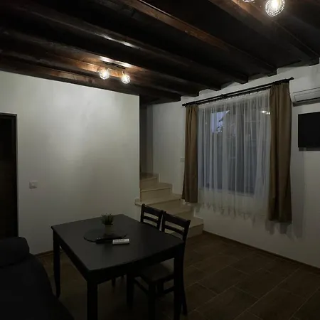 къща александра 2 3* Dobrinischte