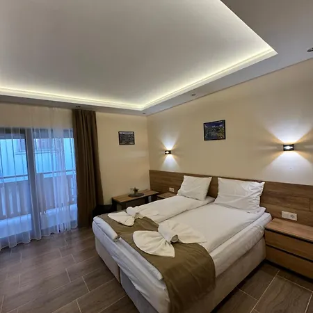 къща александра 2