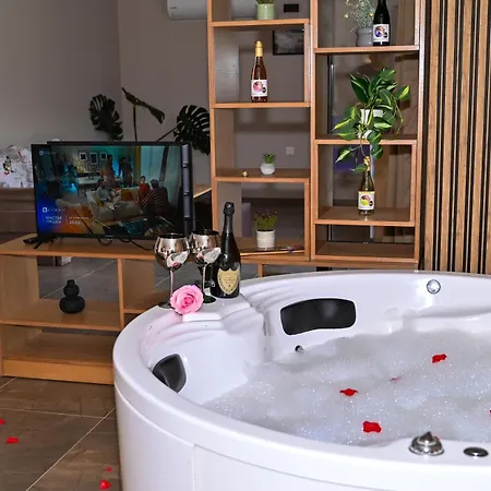 къща александра 2 Gasthof Dobrinischte