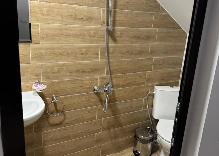 къща александра 2 게스트하우스