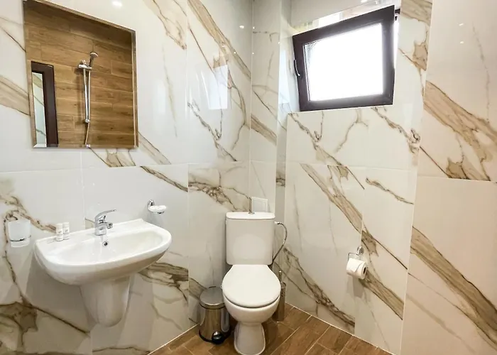 къща александра 2