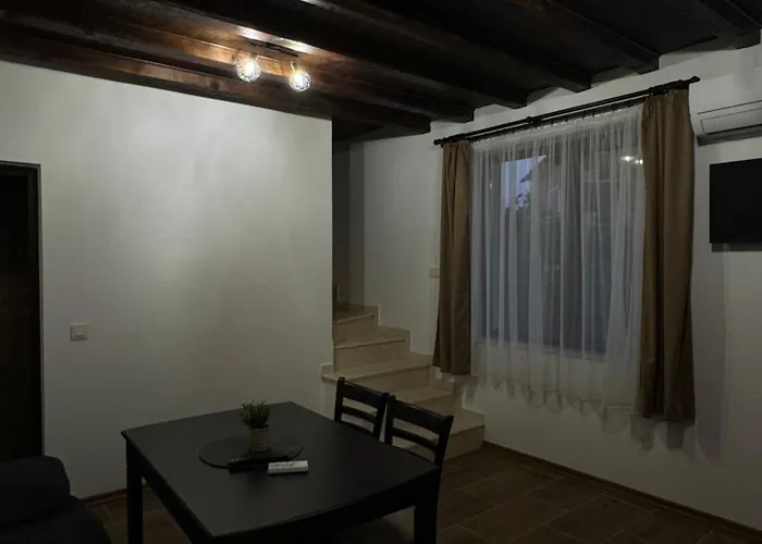 къща александра 2 3* 도브리니쉬트