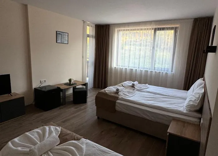 къща александра 2