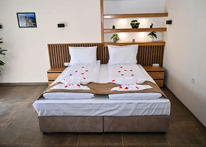 къща александра 2