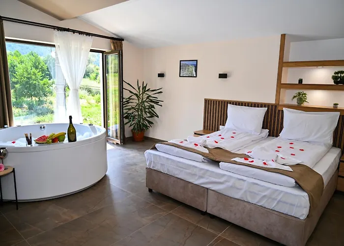 къща александра 2