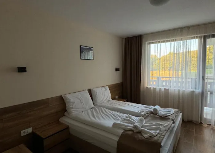 къща александра 2 게스트하우스 도브리니쉬트