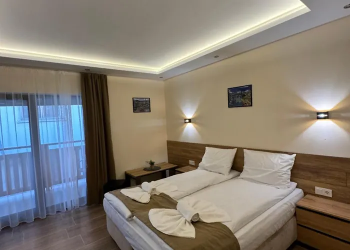 къща александра 2