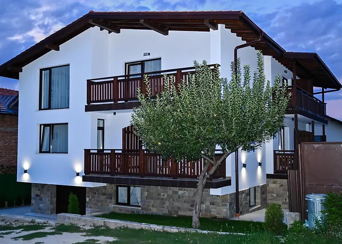 къща александра 2 도브리니쉬트