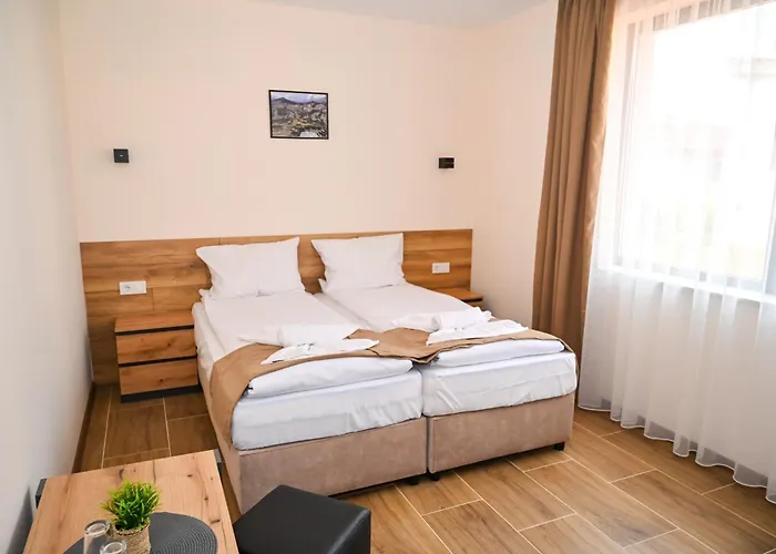 къща александра 2